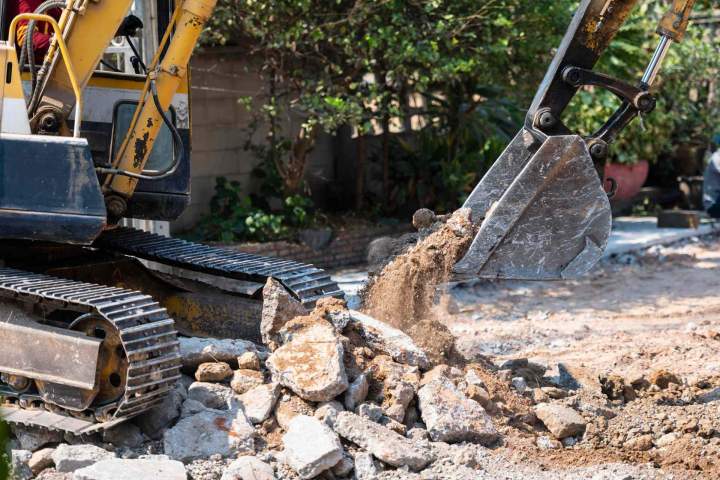 Service de location d'engins de chantier en Guadeloupe